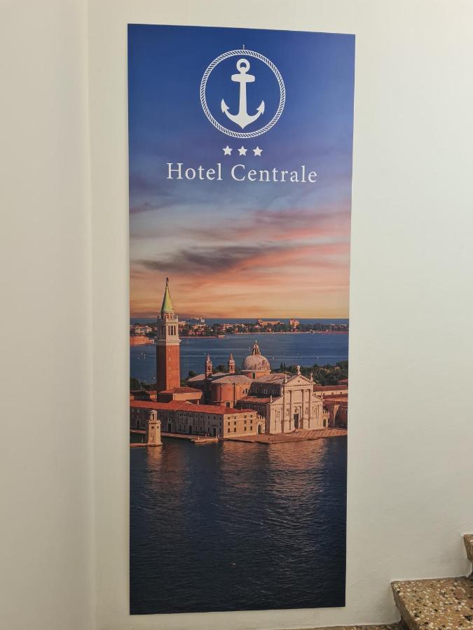 Hotel Centrale Eraclea Mare Eksteriør bilde