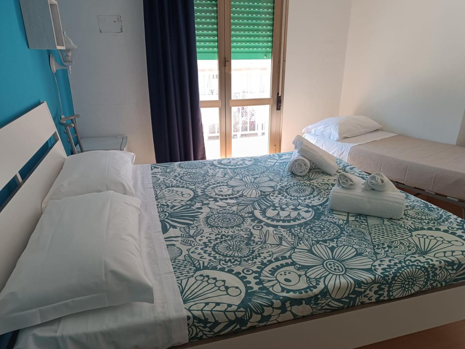 Hotel Centrale Eraclea Mare Eksteriør bilde